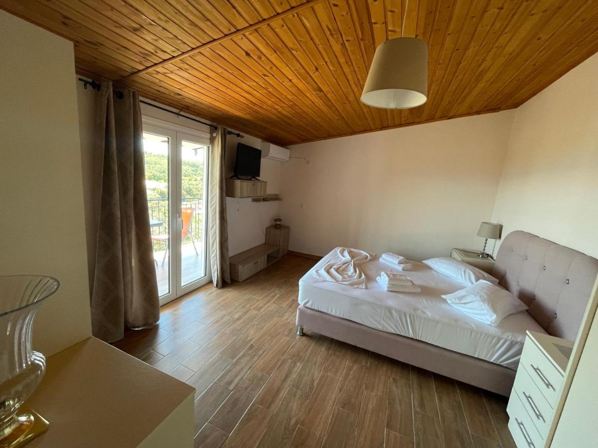 Meltemi Appartement Parga Buitenkant foto